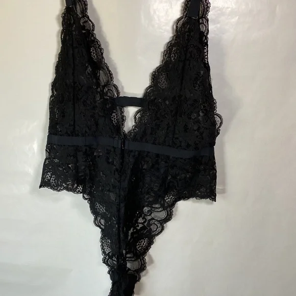 Victoria’s Secret Plunge V-Neck Sheer Black Lace Teddy Body Suit Ladies Large - Picture 6 of 16